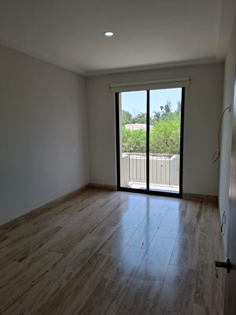 WhatsApp Image 2025-05-16 at 3.15.06 PM (4)