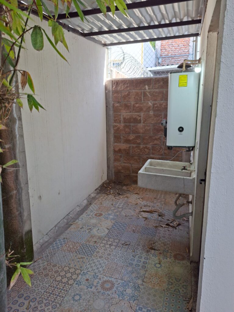 WhatsApp Image 2025-10-21 at 4.22.31 PM (1)