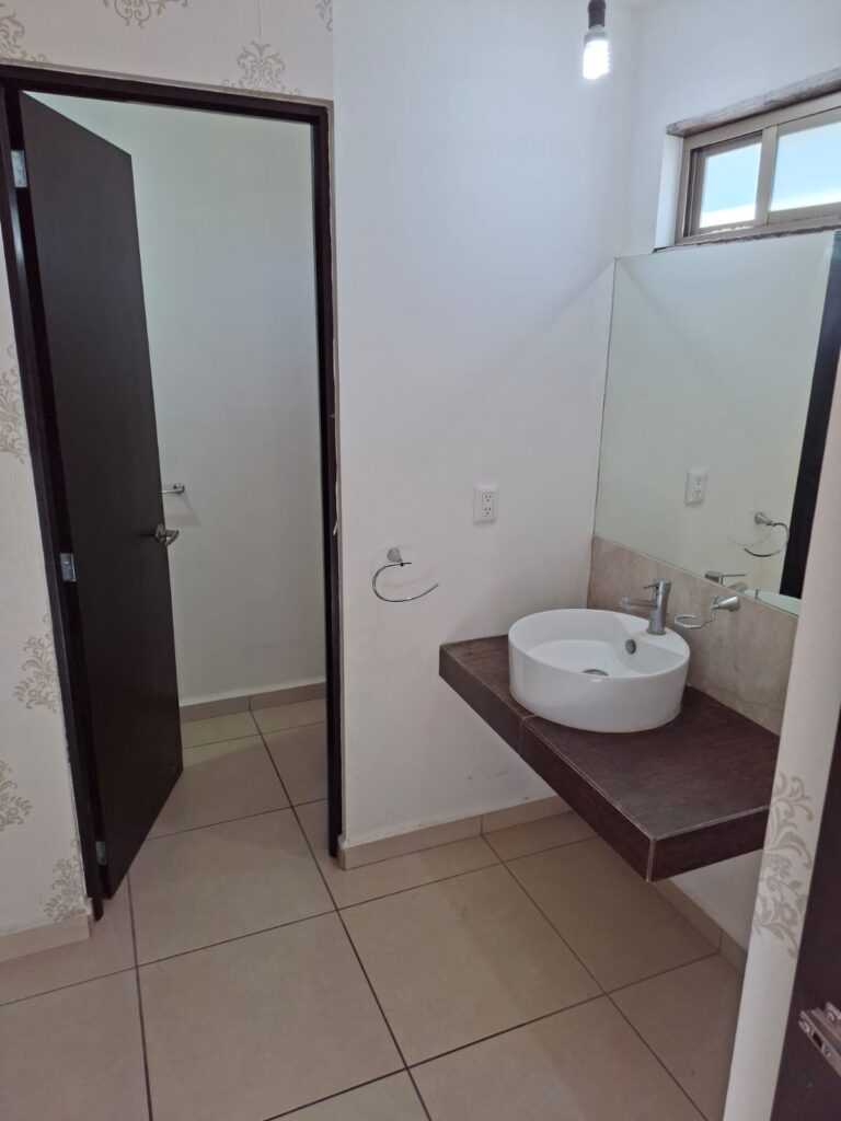 WhatsApp Image 2025-10-21 at 4.22.32 PM (2)