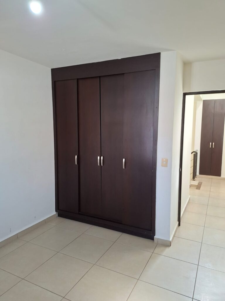 WhatsApp Image 2025-10-21 at 4.22.33 PM (4)