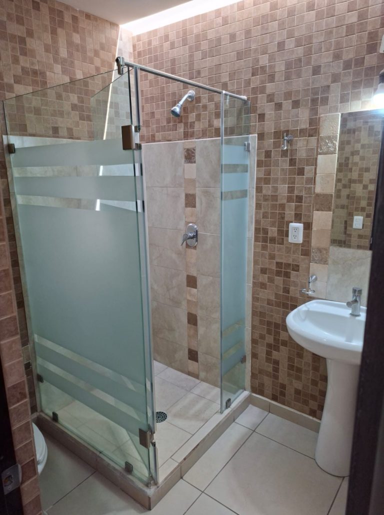 WhatsApp Image 2025-10-21 at 4.22.33 PM (2)